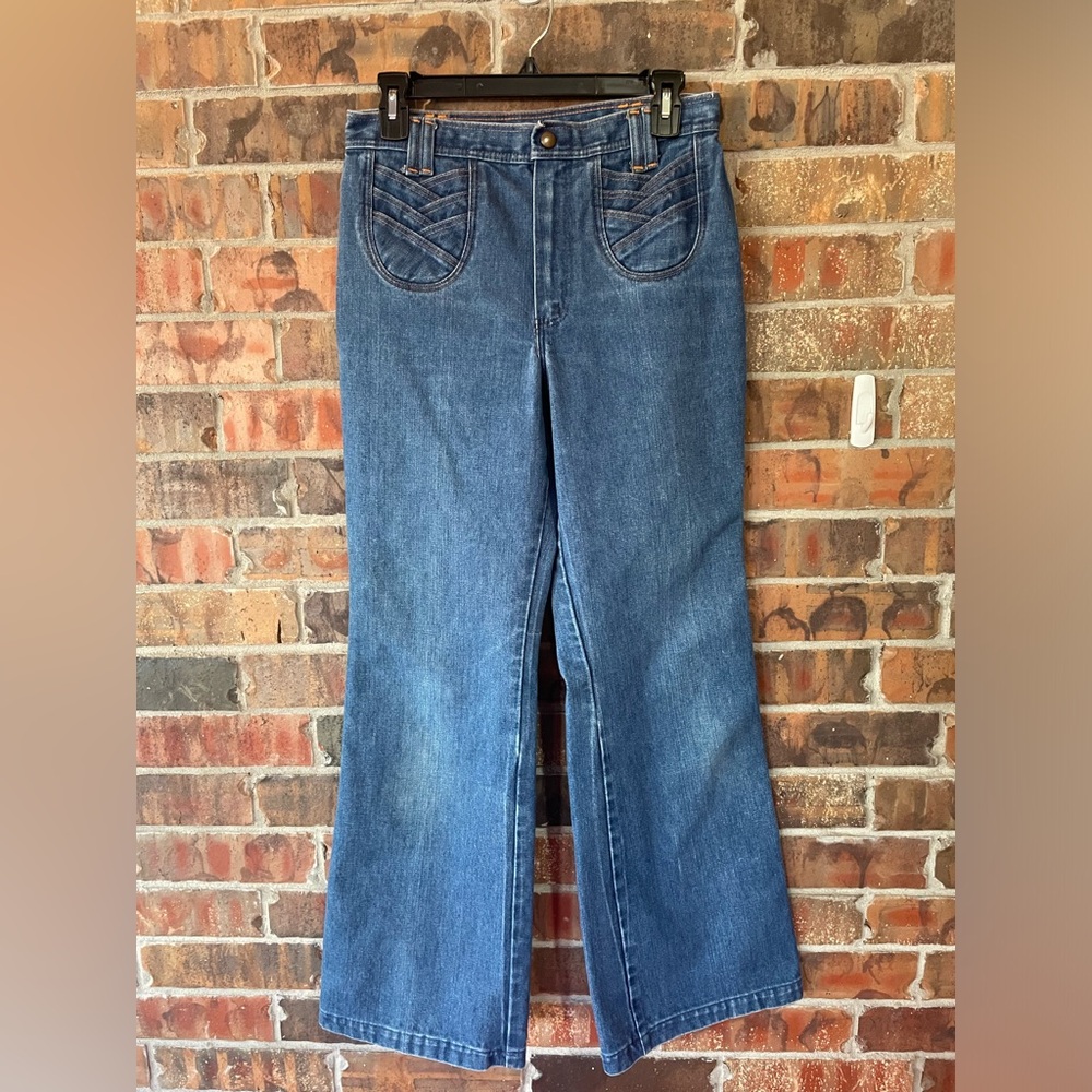 Vintage Wrangler High Rise Bell Bottom Denim Jeans Women’s Size: 28x31